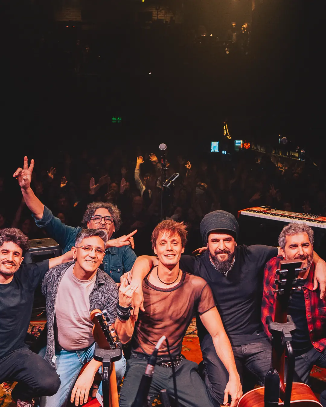 Noche de show en vivo en Refugio